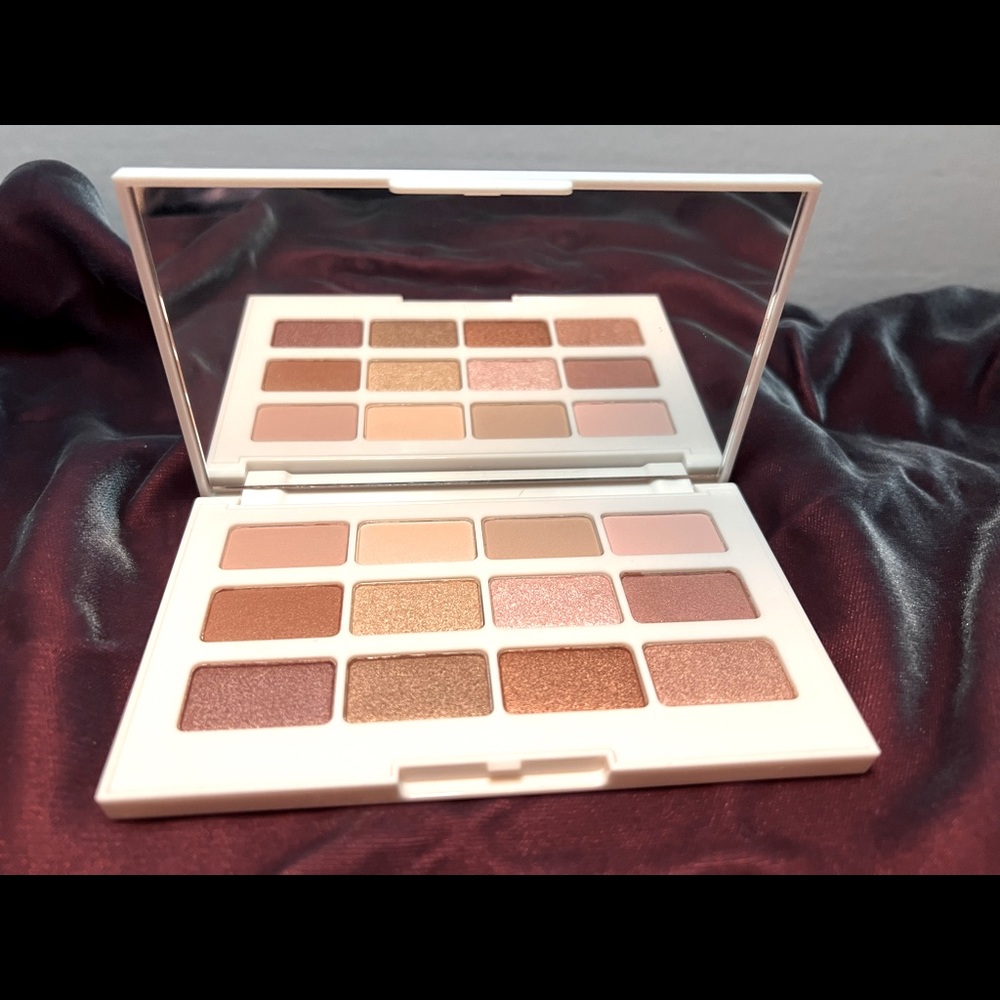 Laura Geller Cinnamon & Spice eyeshadow collection! Brand new!